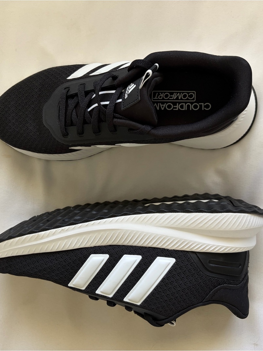 BRAND NEW NO TAG - Adidas Womens Black & White Cloudfoam Comfort Running Shoes